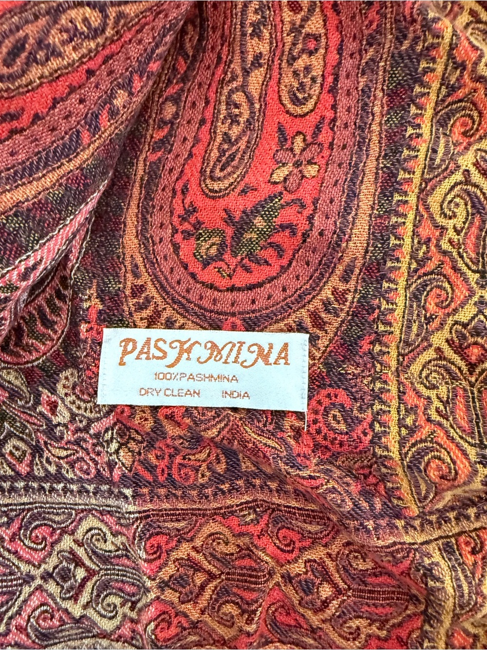 Pashmina - Picture 2 of 3